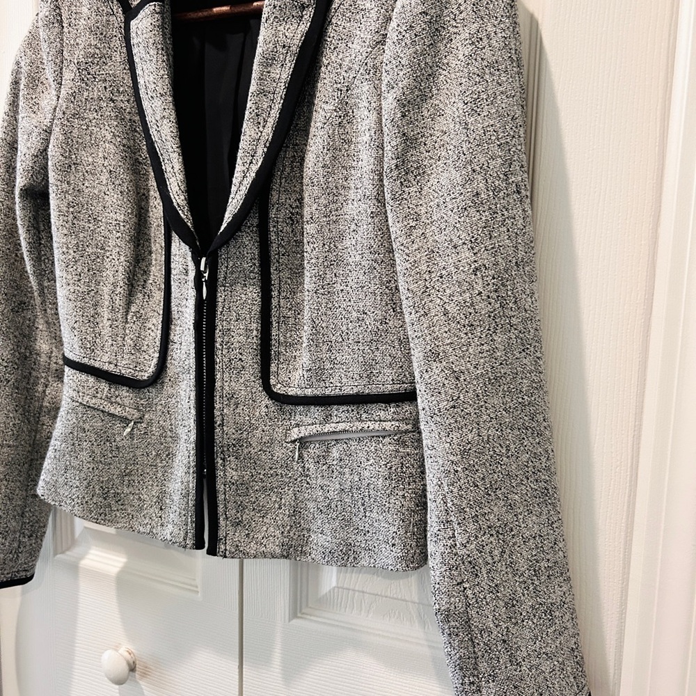 White House Black Market Tweed Military-Inspired Jacket | Size 2 - Picture 8 of 12